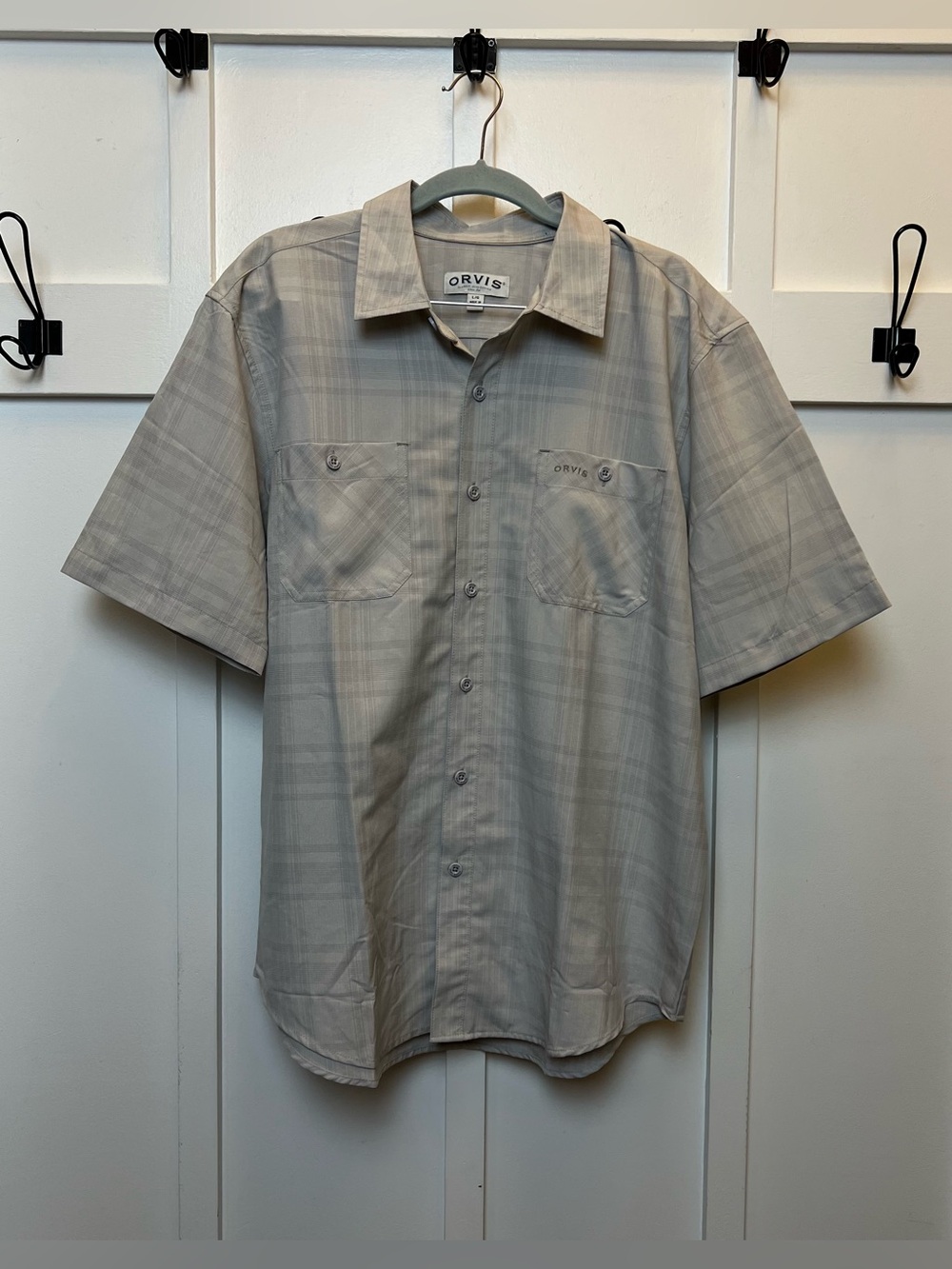 Orvis Men's Size Large Lightweight Gray Button Down Pocket Shirt Outdoor SS